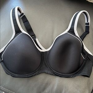 Wacoal 40C Black and Grey Sports Bra